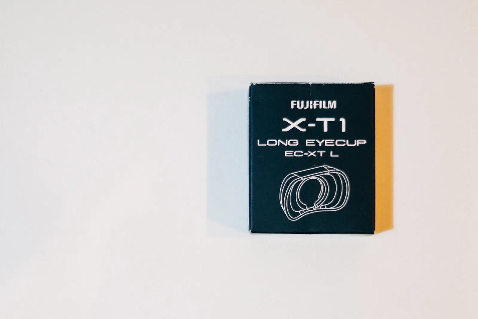 FUJIFILM アイカップ EC-XT Lの外装