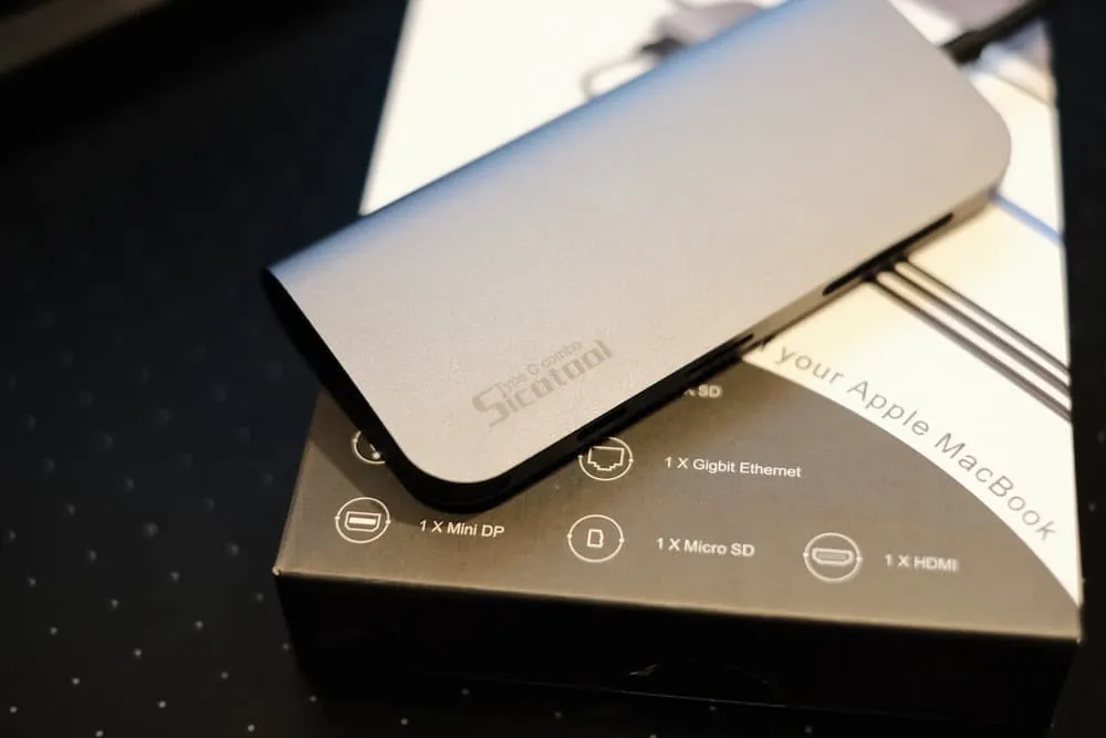 MacBookProと共に揃えたアクセサリーや周辺機器(USB-C)