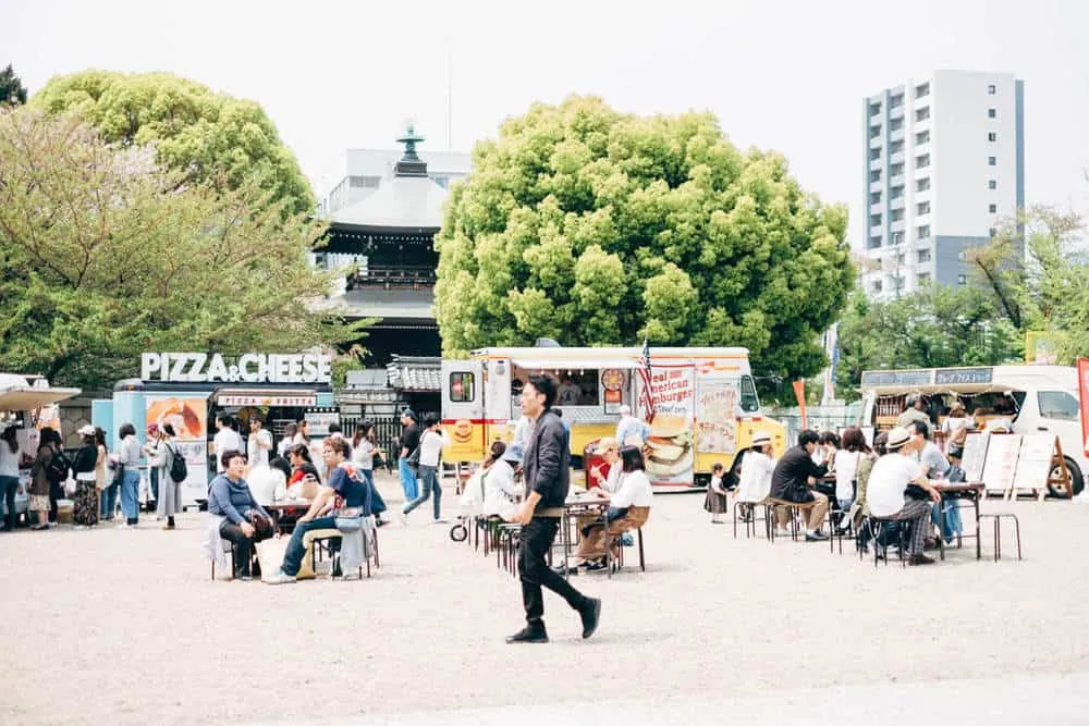 東別院の名古屋アンティークマーケットにいってきました