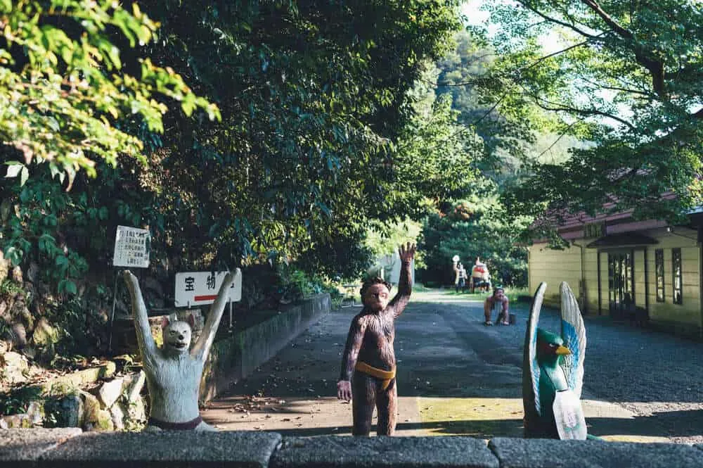 Nikon Z 6+NIKKOR Z 35mmで撮る犬山桃太郎神社と彼岸花