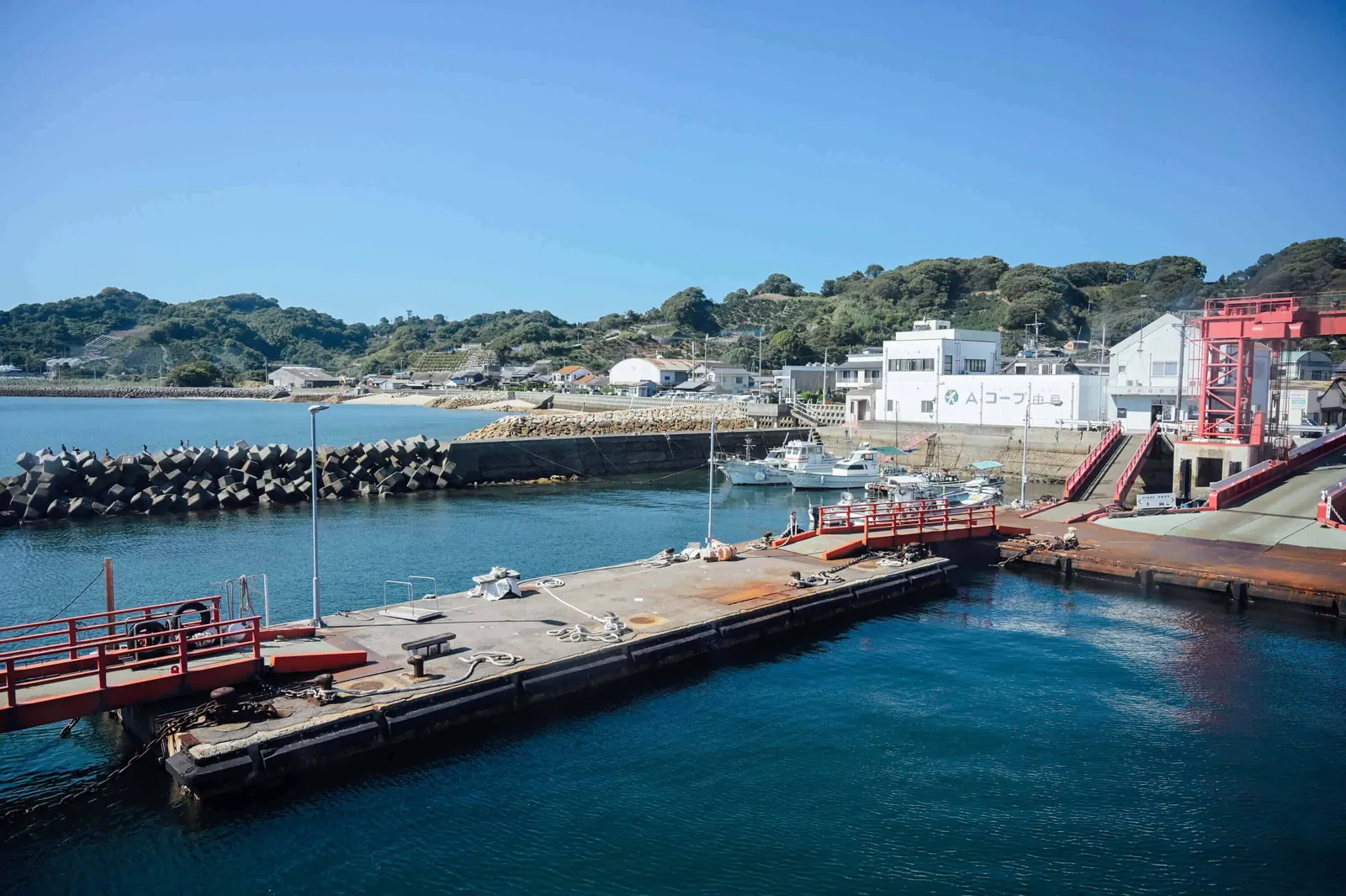 瀬戸内海、愛媛県の興居島に2泊3日旅行してきた。