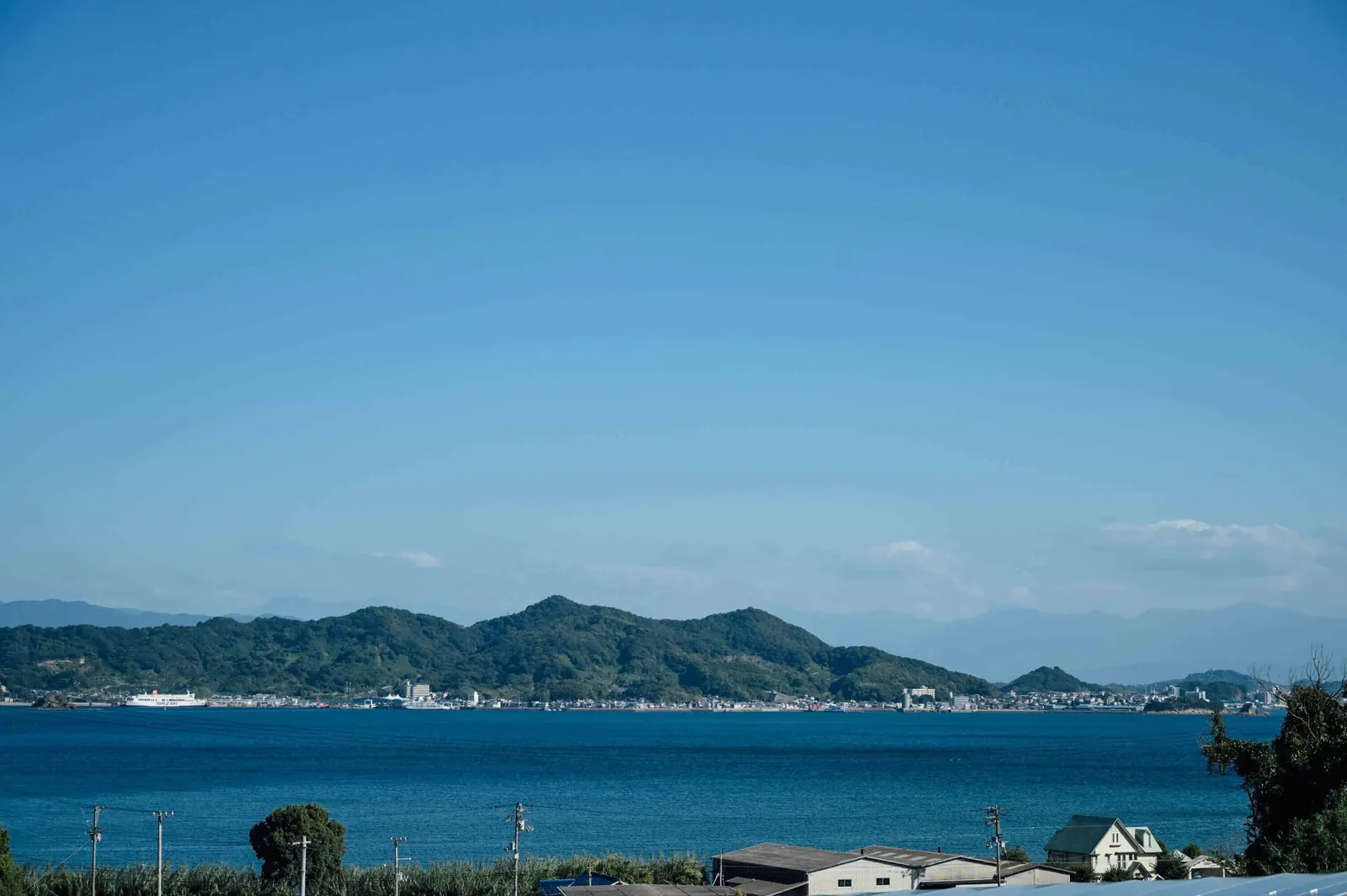 瀬戸内海、愛媛県の興居島に2泊3日旅行してきた。