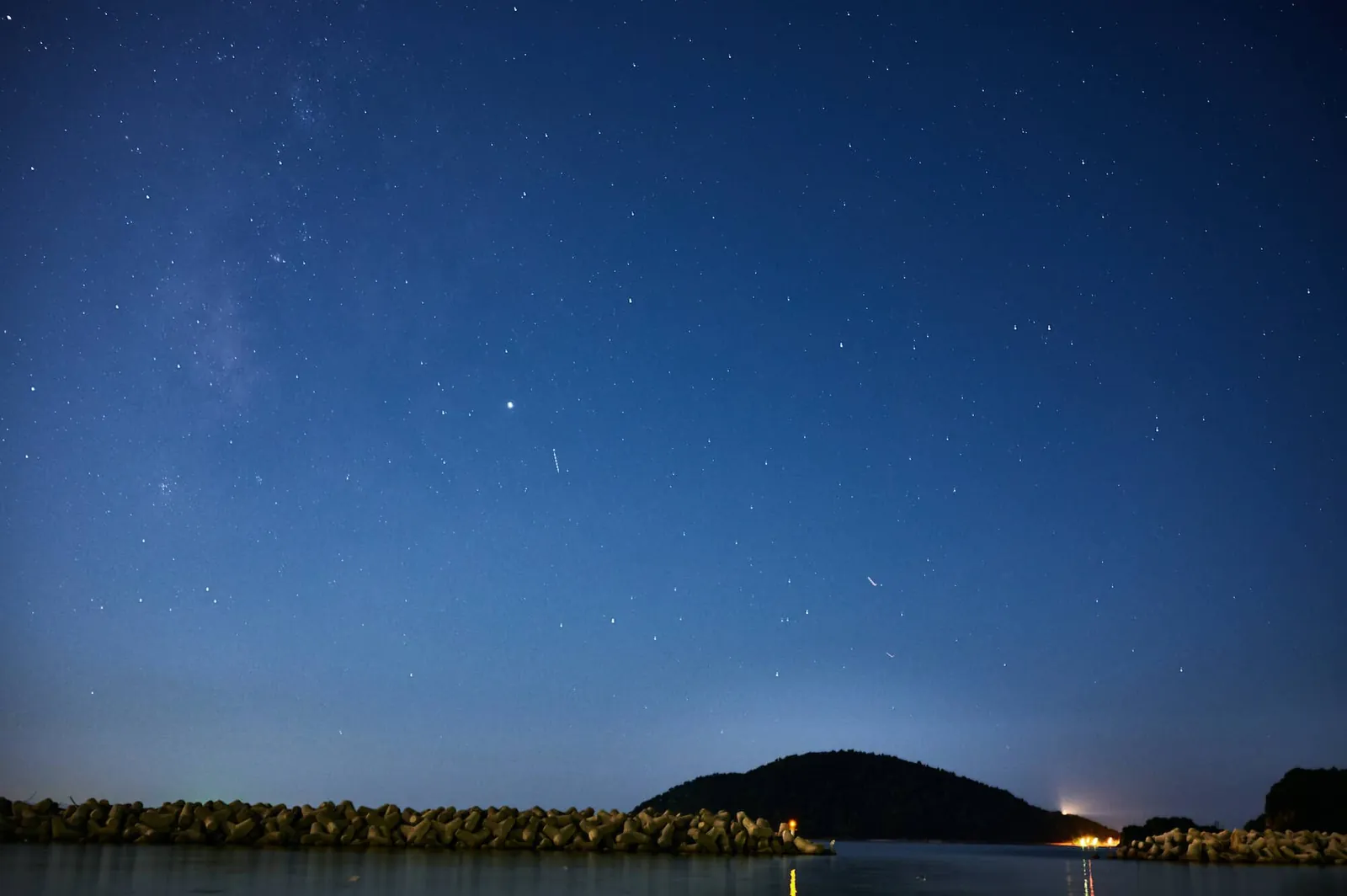 【Vol.2】瀬戸内海、愛媛県の興居島の海と空。