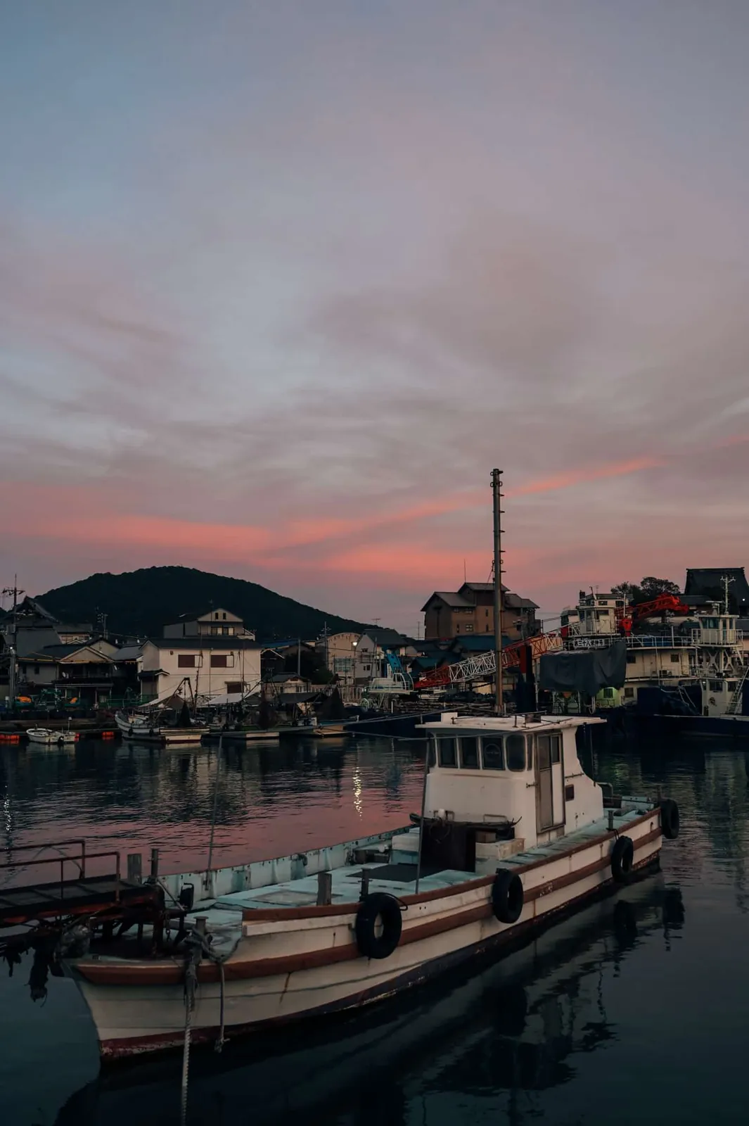 Nikon Z 6とZ 35mm/F1.8で秋の鞆の浦の街並みとか