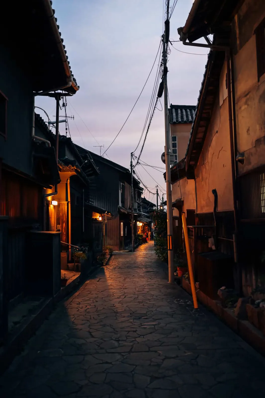 Nikon Z 6とZ 35mm/F1.8で秋の鞆の浦の街並みとか