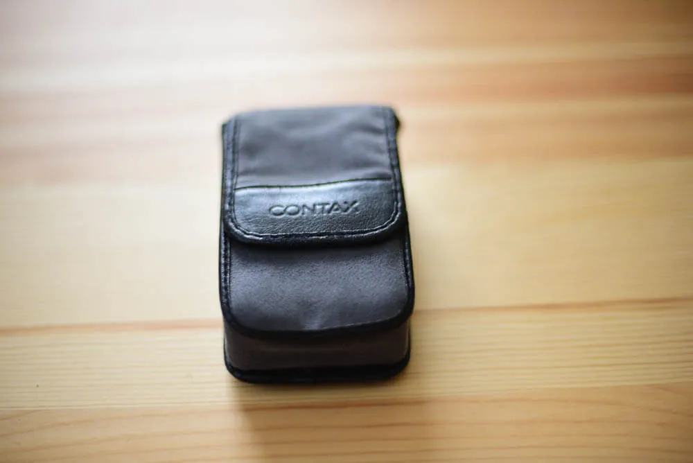 高級コンパクトフィルムカメラCONTAX T2を買いました。