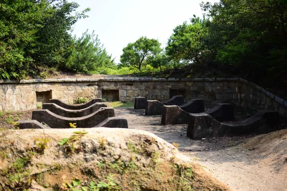 毒ガス工場の廃墟
