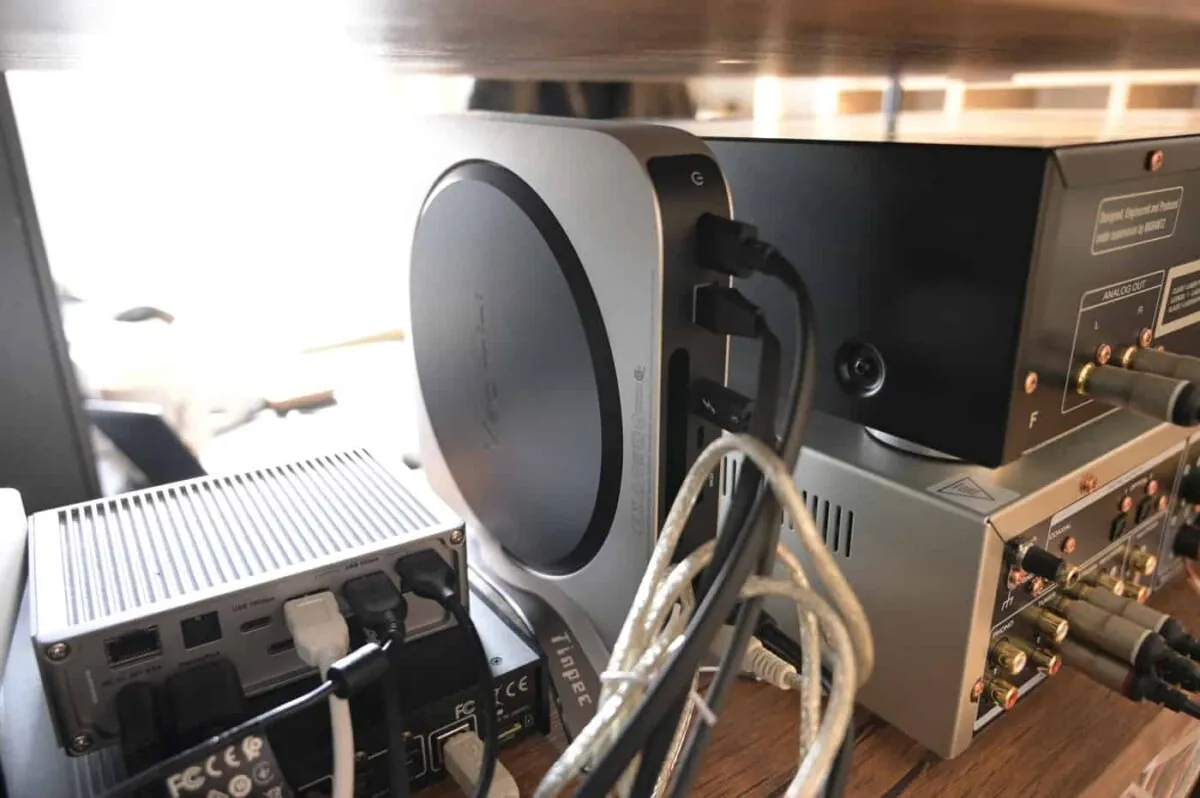 Mac mini用にTinpecデスクトップスタンドを買った