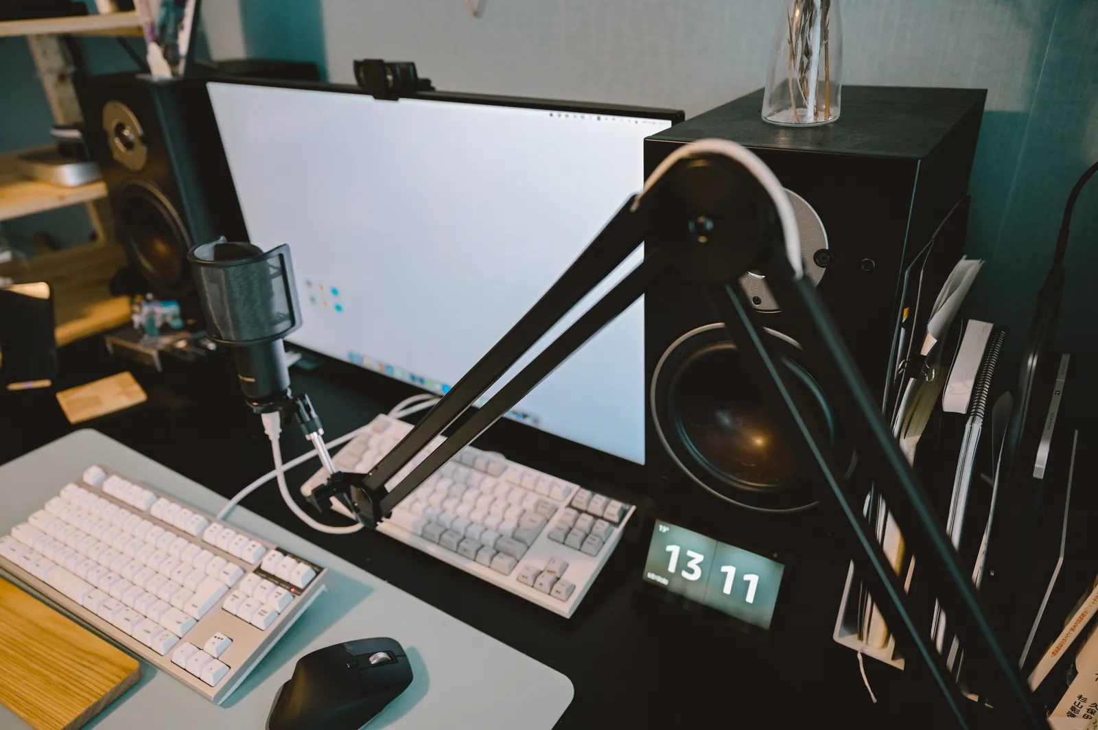 フリーランスエンジニアのデスク環境は日々めまぐるしく変化する
