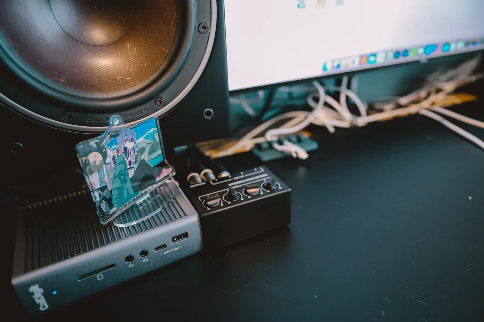 フリーランスエンジニアのデスク環境は日々めまぐるしく変化する