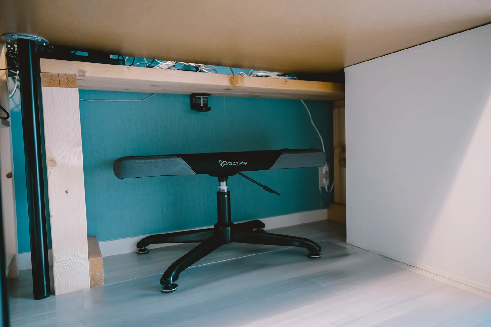 フリーランスエンジニアのデスク環境は日々めまぐるしく変化する