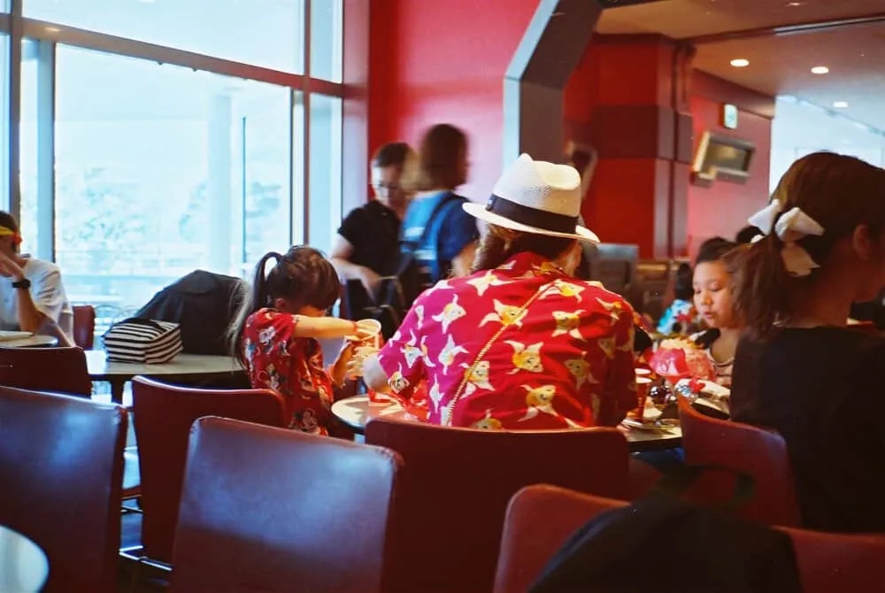 CONTAX T2とLomo100のディズニーランドがすごくエモかった