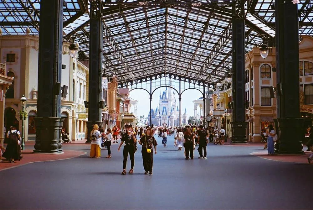 CONTAX T2とLomo100のディズニーランドがすごくエモかった