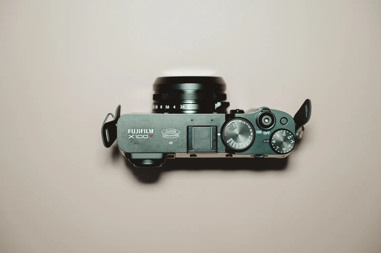 FUJIFILM X100VにNiSi UHD UVフィルターを装着した