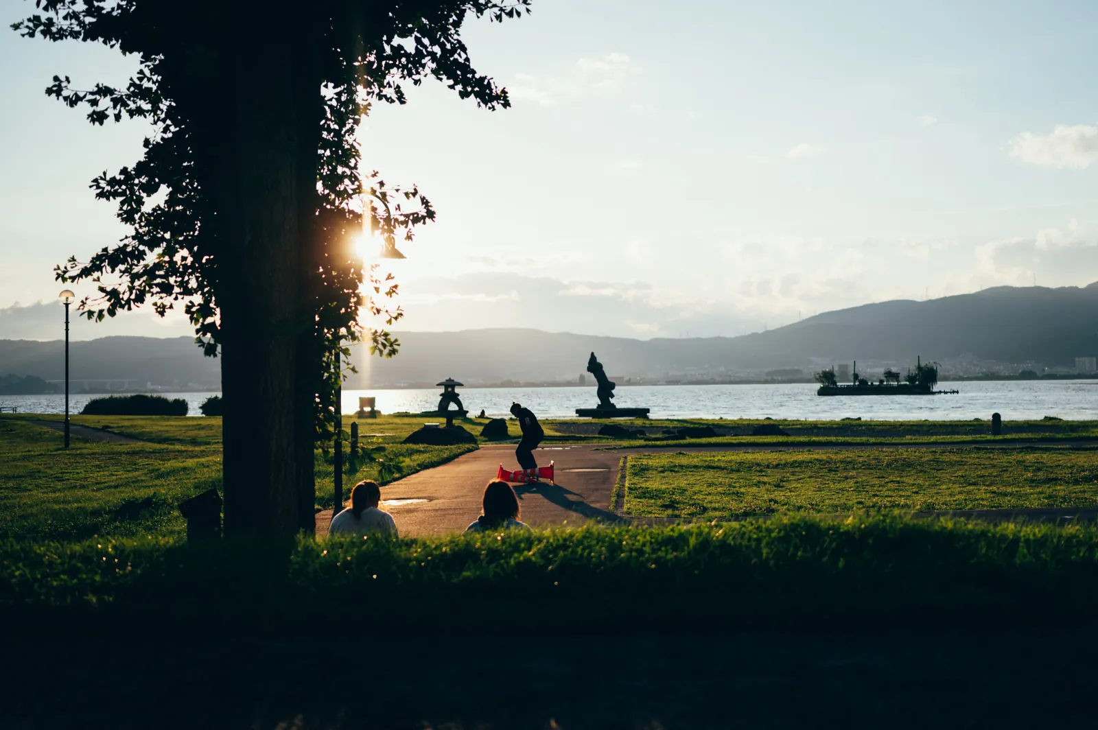 諏訪湖散策、まったりしてみようかなって